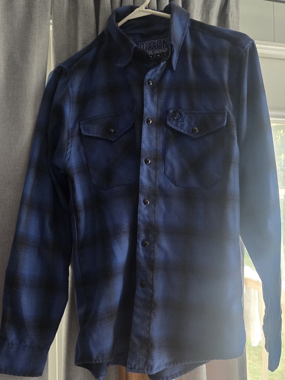 DIXXON Men's Blue Plaid Casual Button-Down Shirt